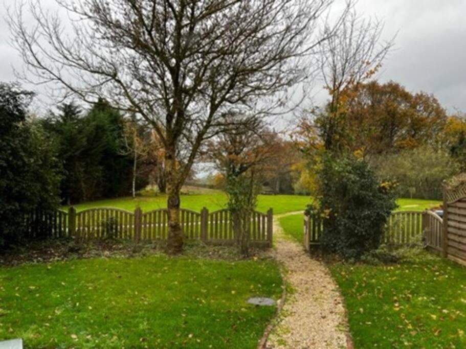 Charming Picturesque Cottage - Nr Tenterden & Rye, Pets Welcomed Rolvenden 外观 照片