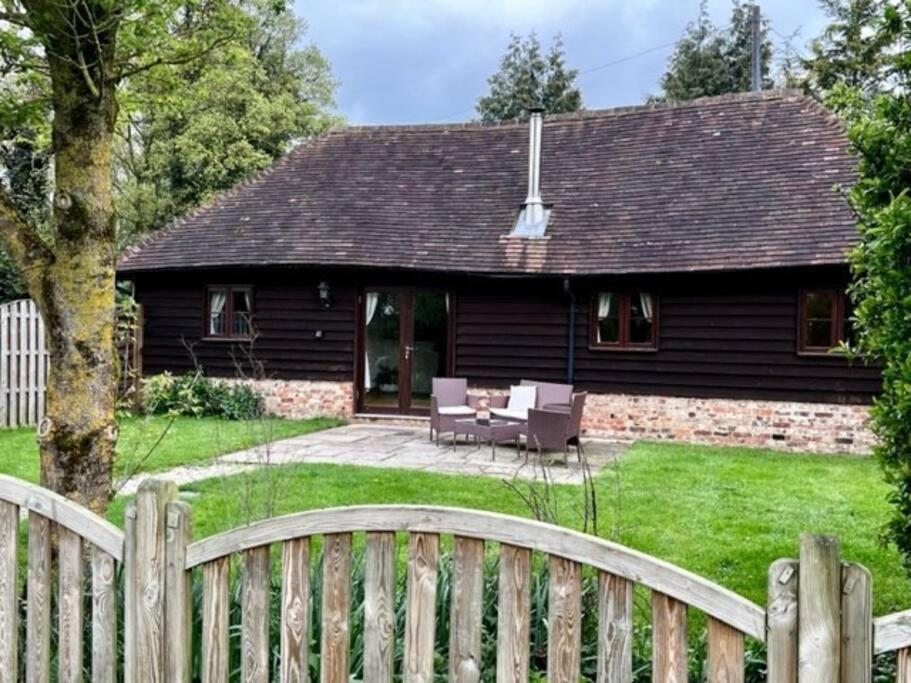 Charming Picturesque Cottage - Nr Tenterden & Rye, Pets Welcomed Rolvenden 外观 照片